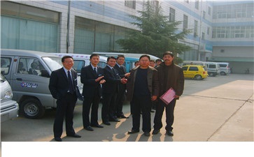 襄垣尹老板與鄭州超前漆共創(chuàng)輝煌！